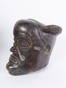 Arte africana - Maschera elmo, Chokwe R.D. Congo
