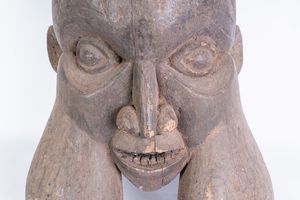 Arte africana : Maschera tukah, Bamileke Camerun  - Asta ASTA 285 - ARTE AFRICANA E OCEANIA DA DUE IMPORTANTI COLLEZIONI PRIVATE EUROPEE - Associazione Nazionale - Case d'Asta italiane