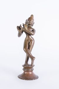 Arte Indiana - Figura in bronzo raffigurante Krishna che suona il flauto (Venugupala)  India, Orissa, XVII - XVIII secolo