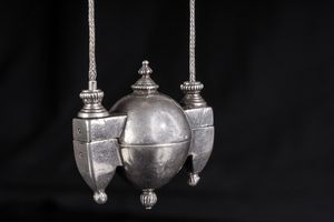 Arte Indiana - Porta lingam in argento India Settentrionale, XIX- XX secolo