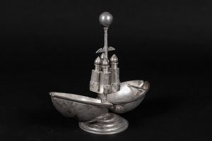 Arte Indiana - Portaprofumo ovoidale in argento  India coloniale, XIX secolo