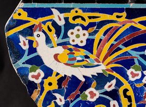 Arte Islamica : Grande pannello in ceramica con lavorazione a mosaico  Iran, forse Safavide, XVII secolo o posteriore  - Asta ASTA 286 - ARTE ISLAMICA E INDIANA include dipinti orientalisti - Associazione Nazionale - Case d'Asta italiane