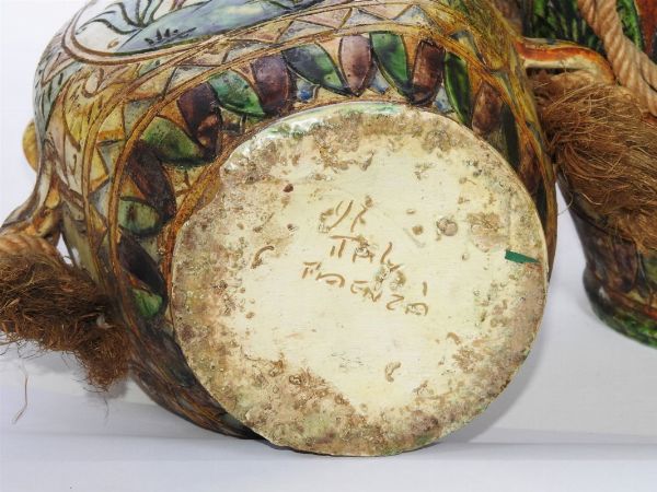Coppia di fiaschi da pellegrino in ceramica  - Asta Arredi e dipinti antichi - Associazione Nazionale - Case d'Asta italiane