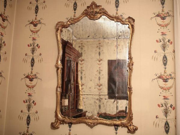 Specchiera con cornice in legno dorato  - Asta Arredi e dipinti antichi - Associazione Nazionale - Case d'Asta italiane
