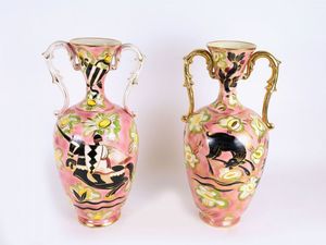 Coppia di vasi in ceramica smaltata  - Asta Arredi e dipinti antichi - Associazione Nazionale - Case d'Asta italiane