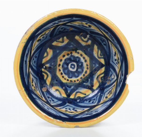 Ciotola Faenza, seconda met del XVI secolo  - Asta Ceramiche - Asta a Tempo - Associazione Nazionale - Case d'Asta italiane