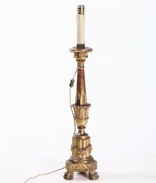 Lume in legno intagliato e dorato, XVIII secolo  - Asta Antiquariato III - Asta a Tempo - Associazione Nazionale - Case d'Asta italiane