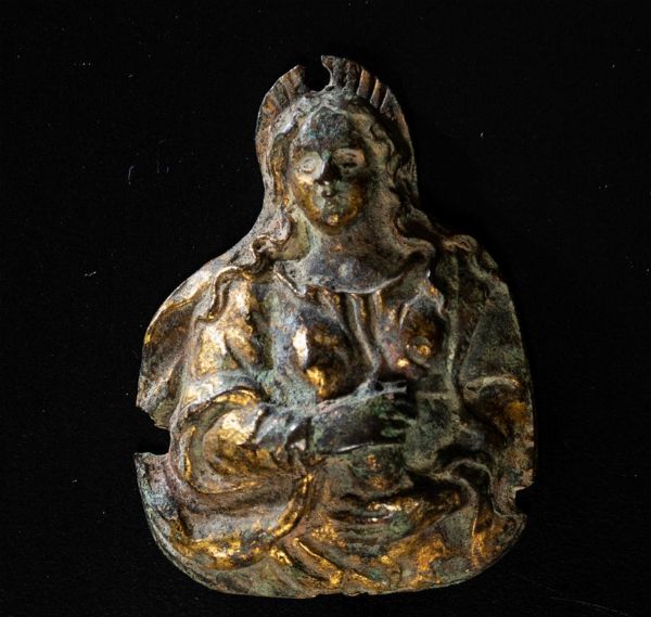 Placchetta in bronzo raffigurante Madonna con Bambino, XV-XVI secolo  - Asta Antiquariato III - Asta a Tempo - Associazione Nazionale - Case d'Asta italiane