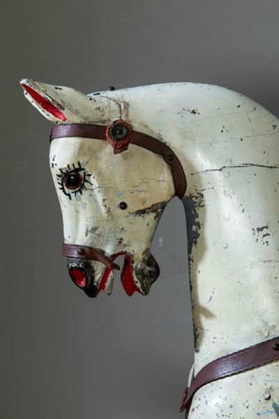 Anonimo : Cavallo inglese vittoriano a dondolo basculante  - Asta Out of the Ordinary - Associazione Nazionale - Case d'Asta italiane