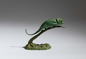 Figura di camaleonte in ferro proteso su ramo, XX secolo  - Asta Out of the Ordinary - Associazione Nazionale - Case d'Asta italiane
