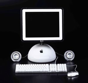Apple iMac G4 'Luxo' o 'iLamp'  - Asta Out of the Ordinary - Associazione Nazionale - Case d'Asta italiane