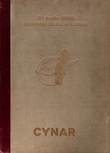 Cynar Libro con copertina contenente originali articoli di quotidiani dello sbarco sulla Luna anno 1969.  - Asta Out of the Ordinary - Associazione Nazionale - Case d'Asta italiane