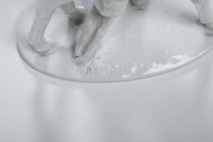 Gruppo con cerbiatti Germania, Selb (Baviera), Manifattura Rosenthal, met del XX secolo Modello di Rudolf Rempel (1892-1970), 1937  - Asta Il bestiario in porcellana del XX secolo di un collezionista lombardo - Asta a Tempo - Associazione Nazionale - Case d'Asta italiane
