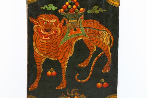 Arte Himalayana : Grande porta con tigre e bardaturaTibet, XIX secolo  - Asta ASTA 290 - ARTE ORIENTALE (ONLINE) - Associazione Nazionale - Case d'Asta italiane