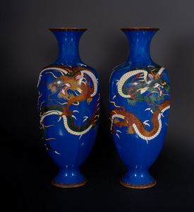 Arte Cinese - Coppia di vasi cloisonn decorati con dragoni Cina, inizio XX secolo