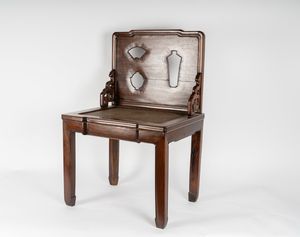 Arte Cinese : Sedia in legno di huanghuali Cina, prima met XIX secolo  - Asta ASTA 290 - ARTE ORIENTALE (ONLINE) - Associazione Nazionale - Case d'Asta italiane