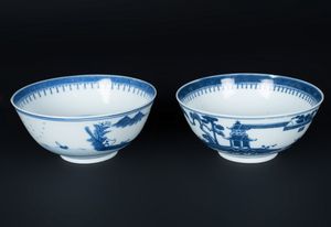 Arte Cinese - Coppia di ciotole in porcellana bianco e blu Cina, dinastia Qing, XVIII secolo