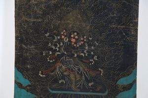 Arte Himalayana : Thangka su sfondo nero (Nak-thangka) Nepal, tardo XIX-XX secolo  - Asta ASTA 290 - ARTE ORIENTALE (ONLINE) - Associazione Nazionale - Case d'Asta italiane