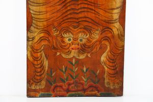 Arte Himalayana : Pannello con pelle di tigreTibet, inizi XX secolo  - Asta ASTA 290 - ARTE ORIENTALE (ONLINE) - Associazione Nazionale - Case d'Asta italiane