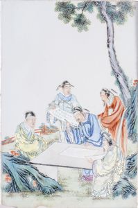 Arte Cinese - Placca in porcellana famiglia rosa dipinta con letterati in giardino Cina, XX secolo
