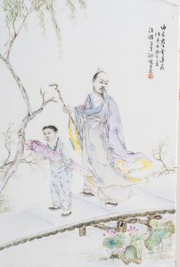 Arte Cinese - Placca in porcellana smaltata con saggio ed il suo aiutanteCina, Periodo Repubblica,