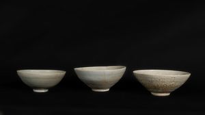 Arte Sud-Est Asiatico - Tre coppe celadon in ceramicaCorea, dinastia Koryo, XIII-XIV secolo