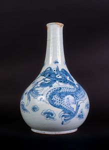Arte Sud-Est Asiatico - Vaso in ceramica bianco blu decorato con draghiCorea, dinastia Joseon, XIX secolo