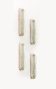 OSVALDO BORSANI  attribuito - Quattro lampade a parete in legno verniciato  vetro trasparente e vetro satinato. Anni '40 cm 13 5x66x12