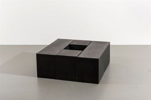 MARIO BELLINI : Tre tavolini sella serie Gli Scacchi  - Asta Asta 161 Design I - Associazione Nazionale - Case d'Asta italiane