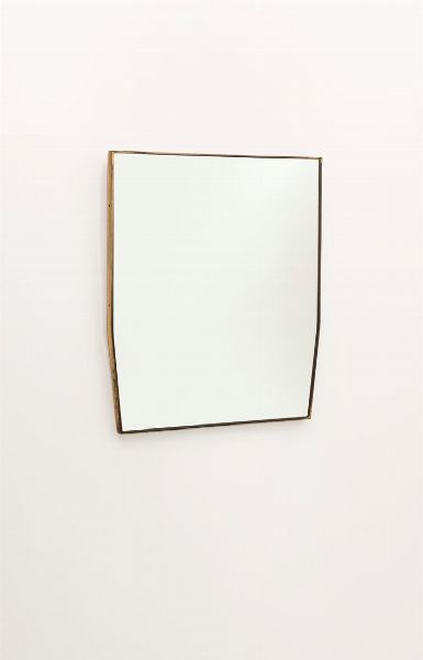 PRODUZIONE ITALIANA : Specchio con cornice in ottone. Anni '50 cm 81x63x4  - Asta Asta 162 Design II - Associazione Nazionale - Case d'Asta italiane