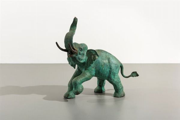 PRODUZIONE ITALIANA : Grande elefante in ottone. Anni '50 cm 73x90x30  - Asta Asta 162 Design II - Associazione Nazionale - Case d'Asta italiane