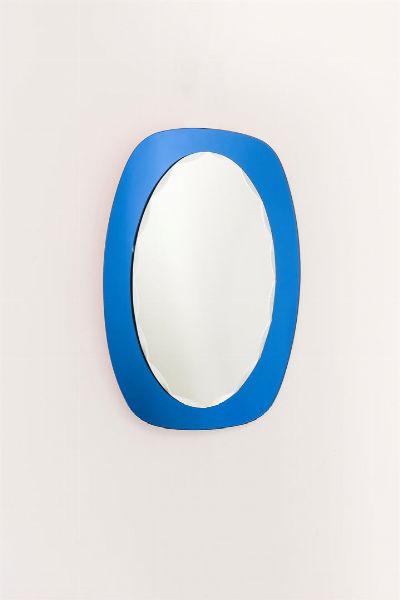 CRISTAL ART : Specchio con cornice in vetro colorato e molato. Anni '70 cm 71x50  - Asta Asta 162 Design II - Associazione Nazionale - Case d'Asta italiane