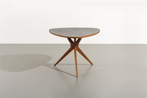 PRODUZIONE ITALIANA - Tavolino in legno con piano rivestito in laminato. Anni '50 cm 56x73x72