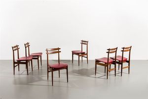 AMMA - Sei sedie con struttura in legno  seduta imbottita rivestita in skai. Anni '50 cm 82x43x46