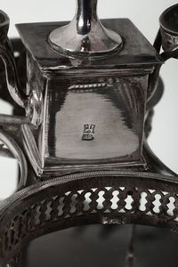 Oliera in argento fuso, sbalzato e cesellato, Genova, bollo della Torretta per l'anno 1817  - Asta Argenti | Asta a Tempo - Associazione Nazionale - Case d'Asta italiane