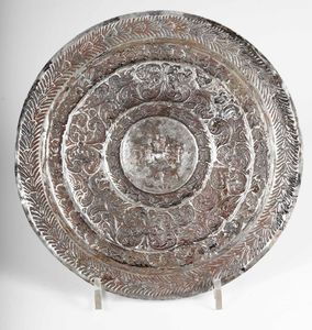 Formella circolare in argento sbalzato, XIX secolo  - Asta Argenti | Asta a Tempo - Associazione Nazionale - Case d'Asta italiane
