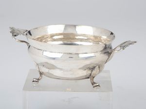Coppa in argento sbalzato, fuso e cesellato, Copenaghen 1774  - Asta Argenti | Asta a Tempo - Associazione Nazionale - Case d'Asta italiane