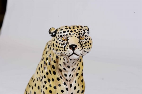Grande leopardo in ceramica, XX secolo  - Asta Antiquariato V | Asta a Tempo - Associazione Nazionale - Case d'Asta italiane
