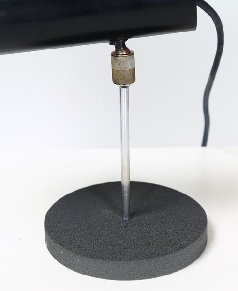 SARFATTI GINO (1912 - 1985) : Coppia di lampade da tavolo modello 568, produzione Arteluce, 1956. (2)  - Asta ASTA 291 - DESIGN (online) - Associazione Nazionale - Case d'Asta italiane