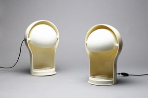 MAGISTRETTI VICO (1920 - 2006) - Coppia di lampade da tavolo modello Telegono, produzione Artemide, 1968. (2)