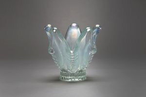 BAROVIER ERCOLE (1889 - 1974) - Vaso in vetro spesso e superficie fortemente iridata anni '40.