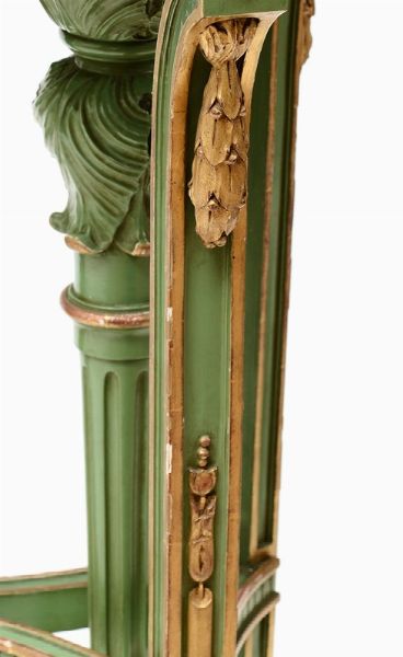 Gueridon in legno intagliato e laccato, XIX secolo  - Asta Antiquariato | Asta a Tempo - Associazione Nazionale - Case d'Asta italiane