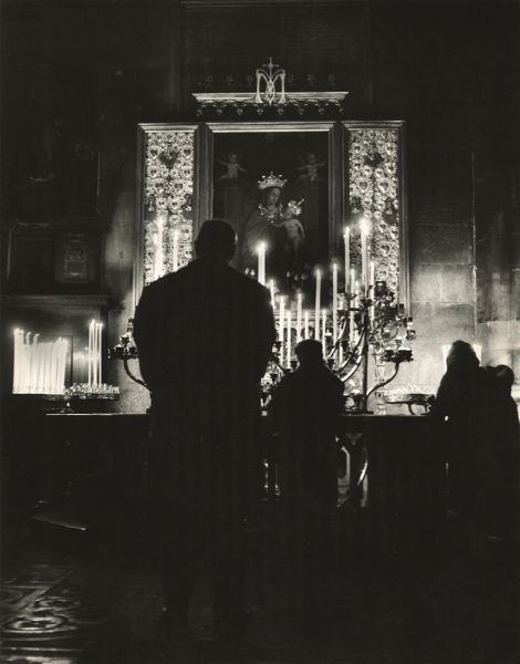 Mario de Biasi : Duomo di Milano, interno  - Asta Fotografia: Under 1K - Associazione Nazionale - Case d'Asta italiane