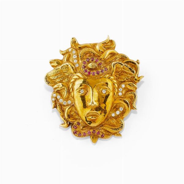 Spilla in oro giallo 18K  - Asta Jewelry Week / Gioielli, Orologi, Argenti e Monete - Associazione Nazionale - Case d'Asta italiane