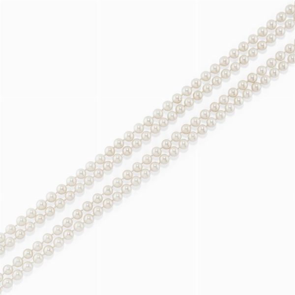 Collana con perle coltivate Akoya di mm 8  - Asta Jewelry Week / Gioielli, Orologi, Argenti e Monete - Associazione Nazionale - Case d'Asta italiane