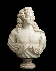 ARTISTA VENETO DEL XVIII SECOLO - Busto virile all'antica in marmo bianco statuario, su piedistallo ligneo modanato dipinto ad imitazione del marmo fior di pesco carnico rosato.