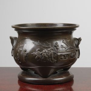 MANIFATTURA GIAPPONESE DEL XIX SECOLO - Vaso in bronzo cesellato.