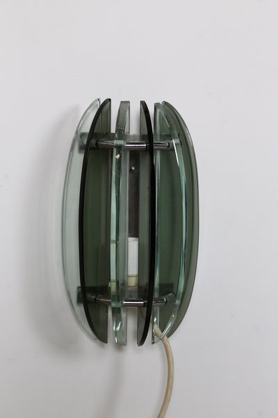 VECA : Coppia di lampade da parete anni '70. (2)  - Asta ASTA 295 - DESIGN (Banditore Virtuale) - Associazione Nazionale - Case d'Asta italiane