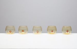 POTENZA GIANMARIA (n. 1936) - Bicchieri in vetro trasparente color ambra decorati con una murrina color arancio. Mod. S 248, anni 60.