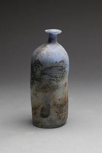 VETRERIA CENEDESE - Vaso in vetro azzurrino, superficie decorata con effetto  scavo. Anni 60